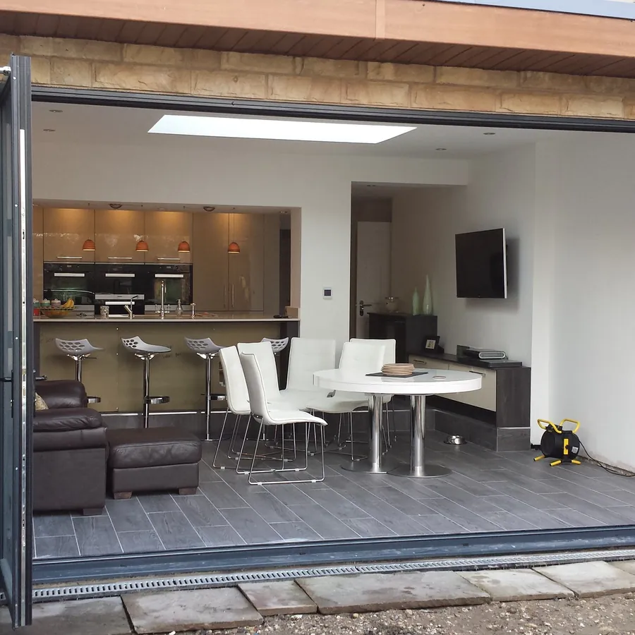 Bifold Ealing